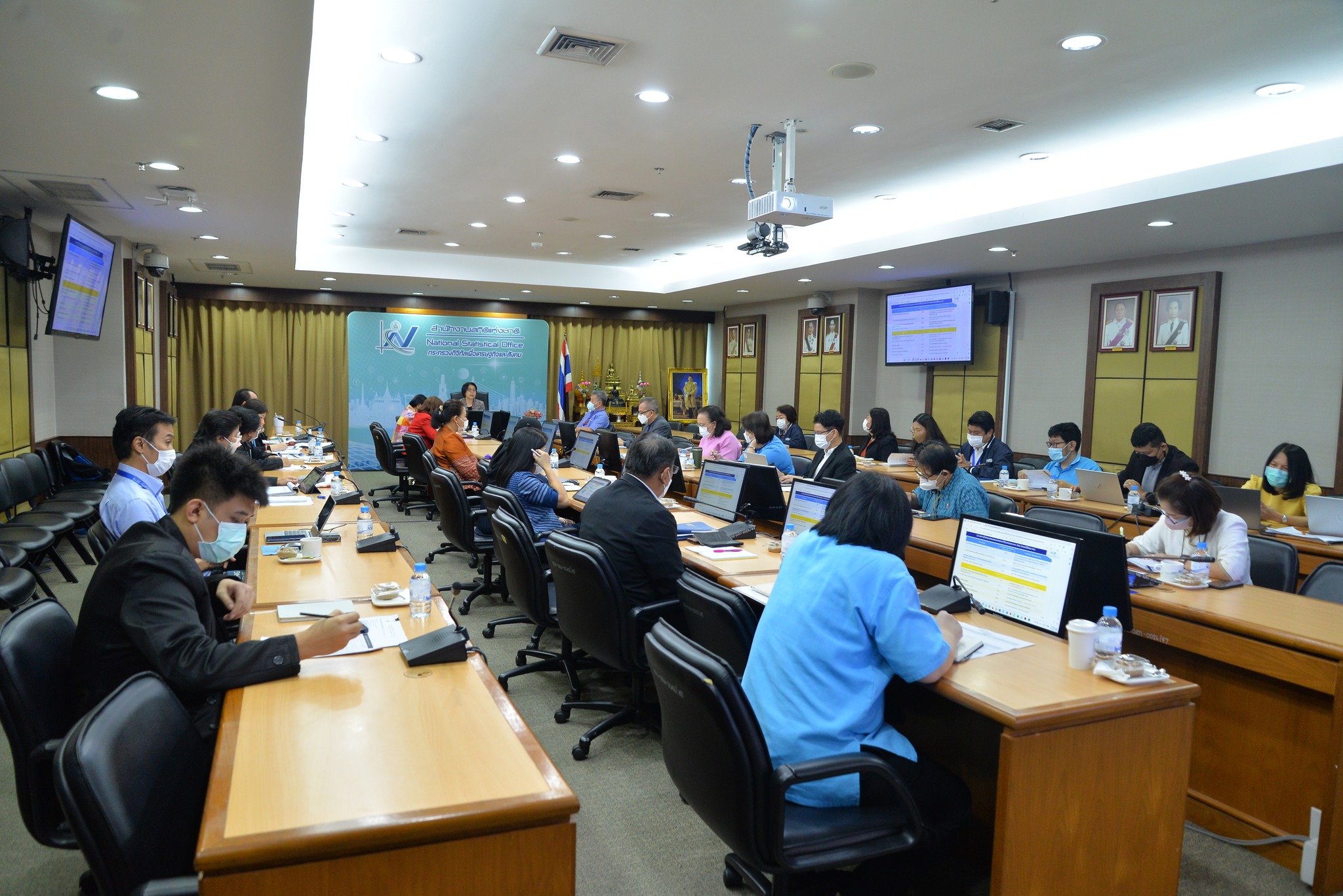 ประชุมคณะกรรมการติดตามและประเมินผลการปฏิบัติงานและผลการใช้จ่ายงบประมาณ ของสำนักงานสถิติแห่งชาติ ครั้งที่ 2/2566