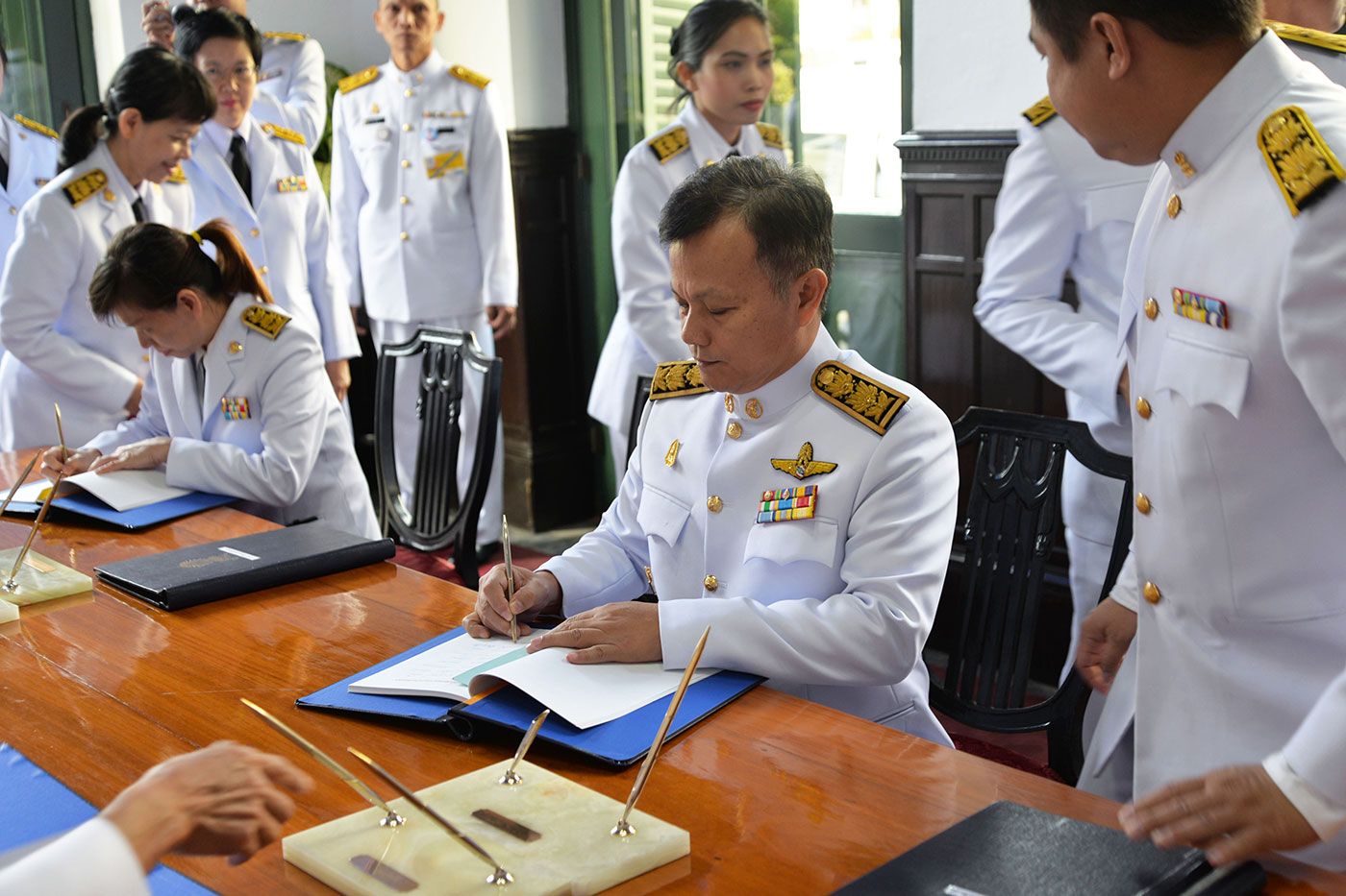 ลงนามถวายพระพร